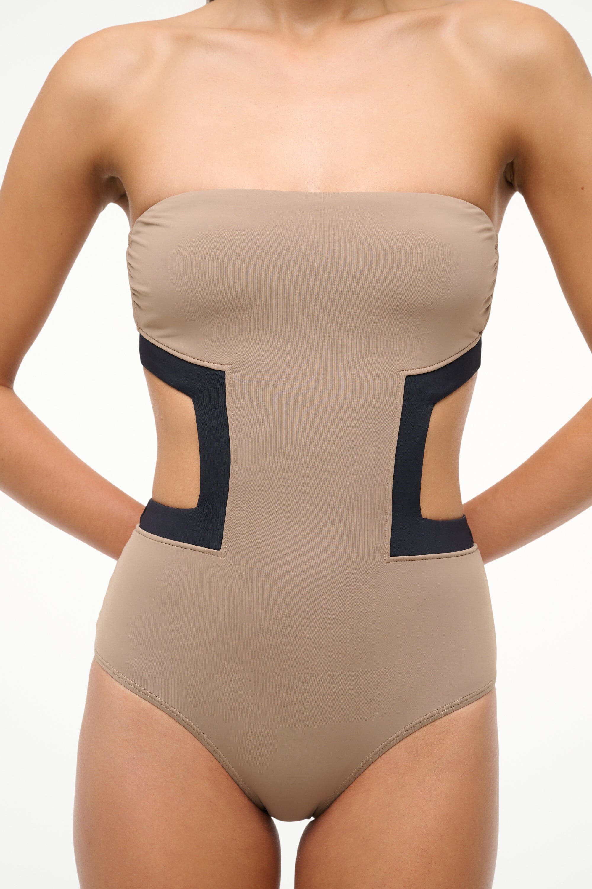 HAIKU ONE PIECE | TAUPE BLACK