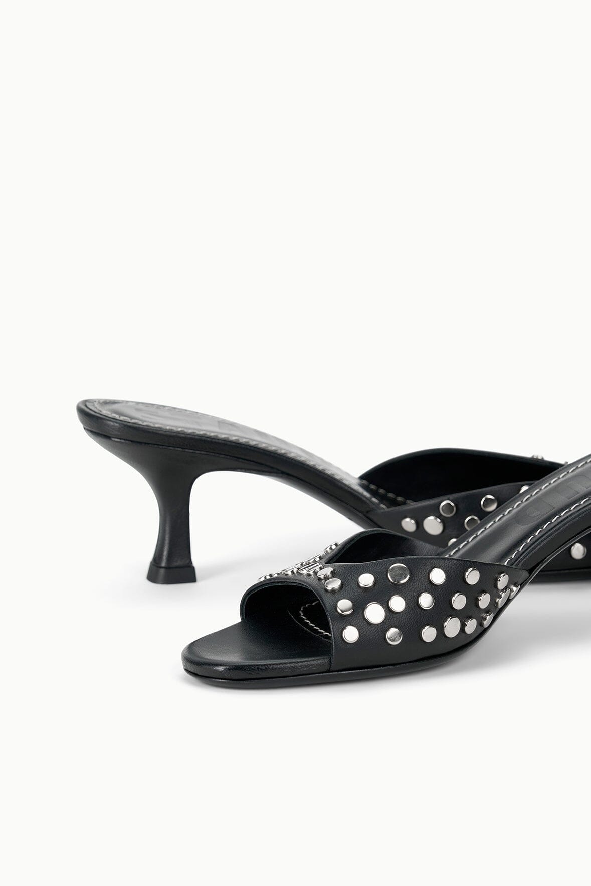 BRIGITTE MULE | RIVETS